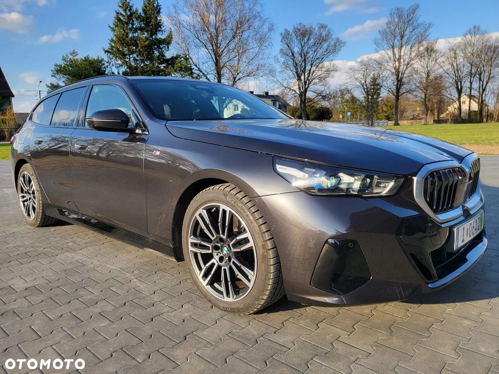 BMW Seria 5 520d xDrive - 4
