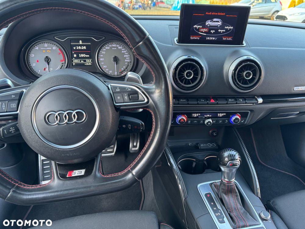Audi S3 S tronic - 15