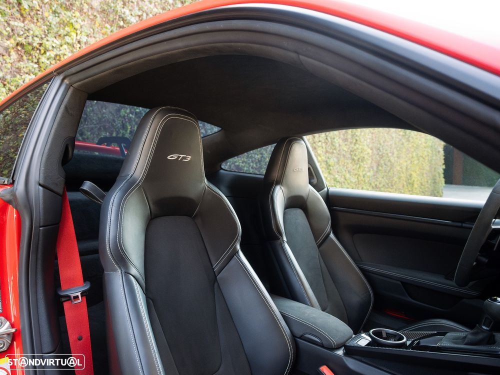 Porsche 911 (992) GT3 PDK - 26