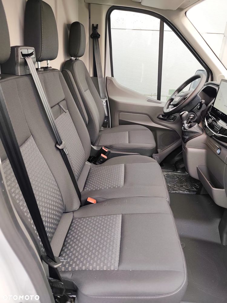 Ford Transit - 9