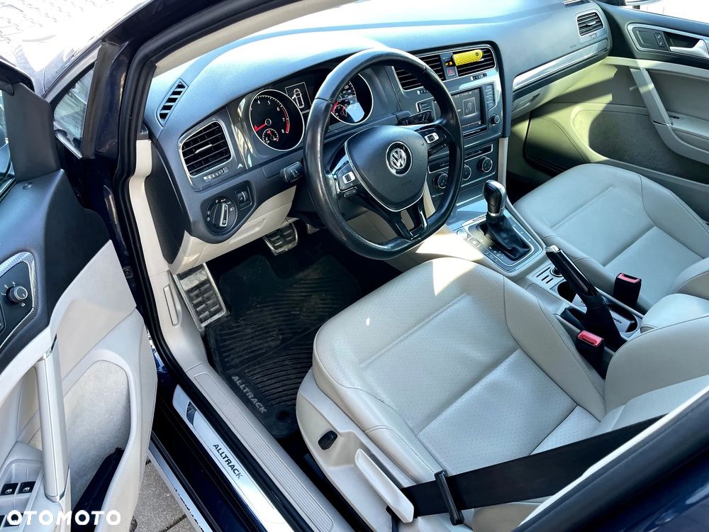 Volkswagen Golf Alltrack - 2