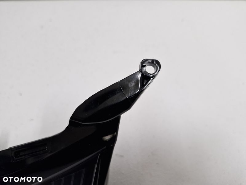 MERCEDES W174 CLA BLENDA LAMPA PRZÓD PRZEDNIA ŚRODKOWA - 5