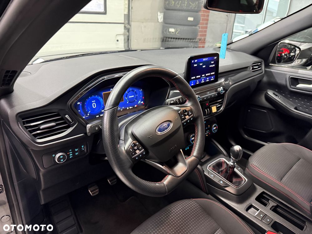 Ford Kuga 2.0 TDCi 2x4 ST-Line - 18