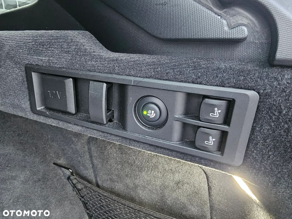 BMW Seria 3 320d xDrive Edition M Sport Shadow - 29