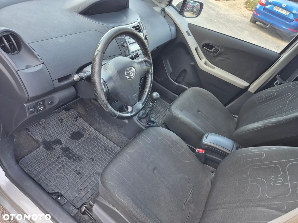 Toyota Yaris 1.33 Luna - 10