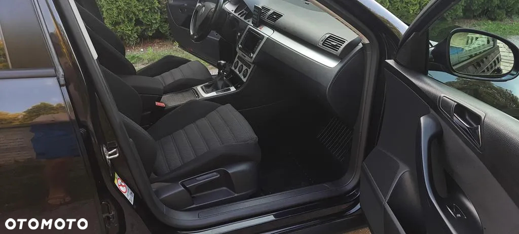 Volkswagen Passat 1.8 TSI Sportline - 13