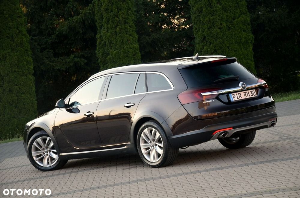 Opel Insignia - 11
