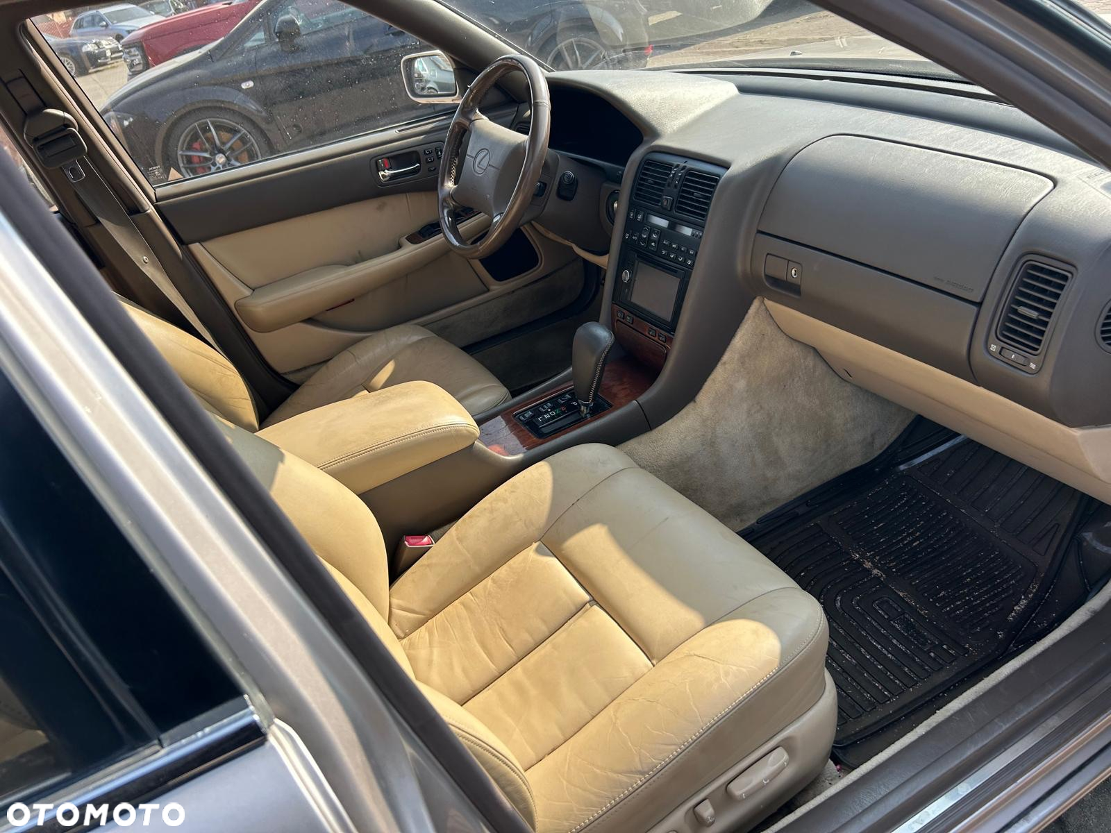Lexus LS 400 - 16