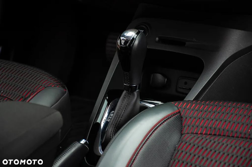 Renault Captur TCe 120 EDC Helly Hansen - 20