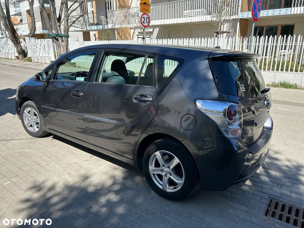 Toyota Verso 1.6 Active - 3