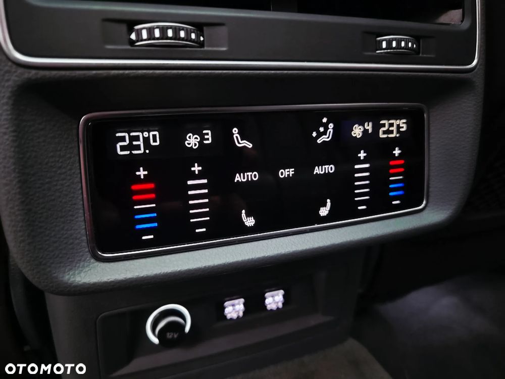 Audi Q8 - 32