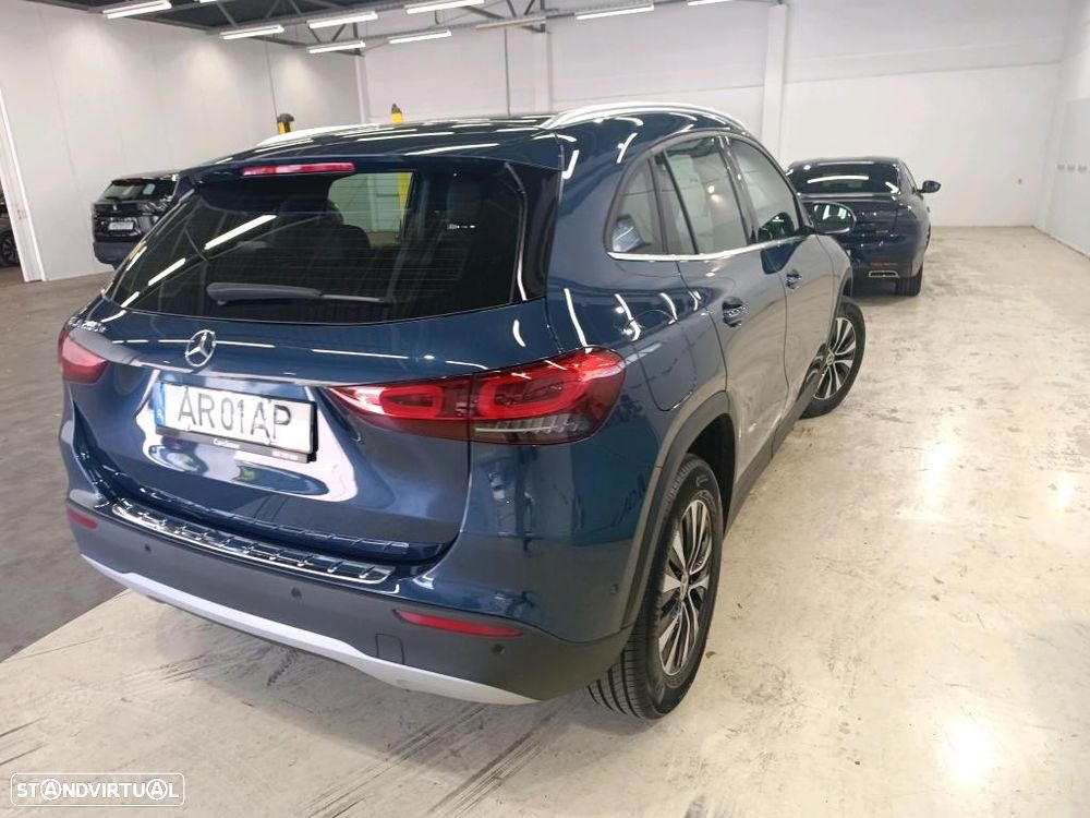 Mercedes-Benz GLA 250 e Style - 4