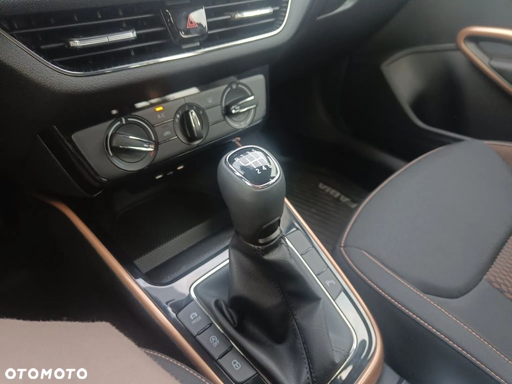 Skoda Fabia 1.0 TSI Selection - 17