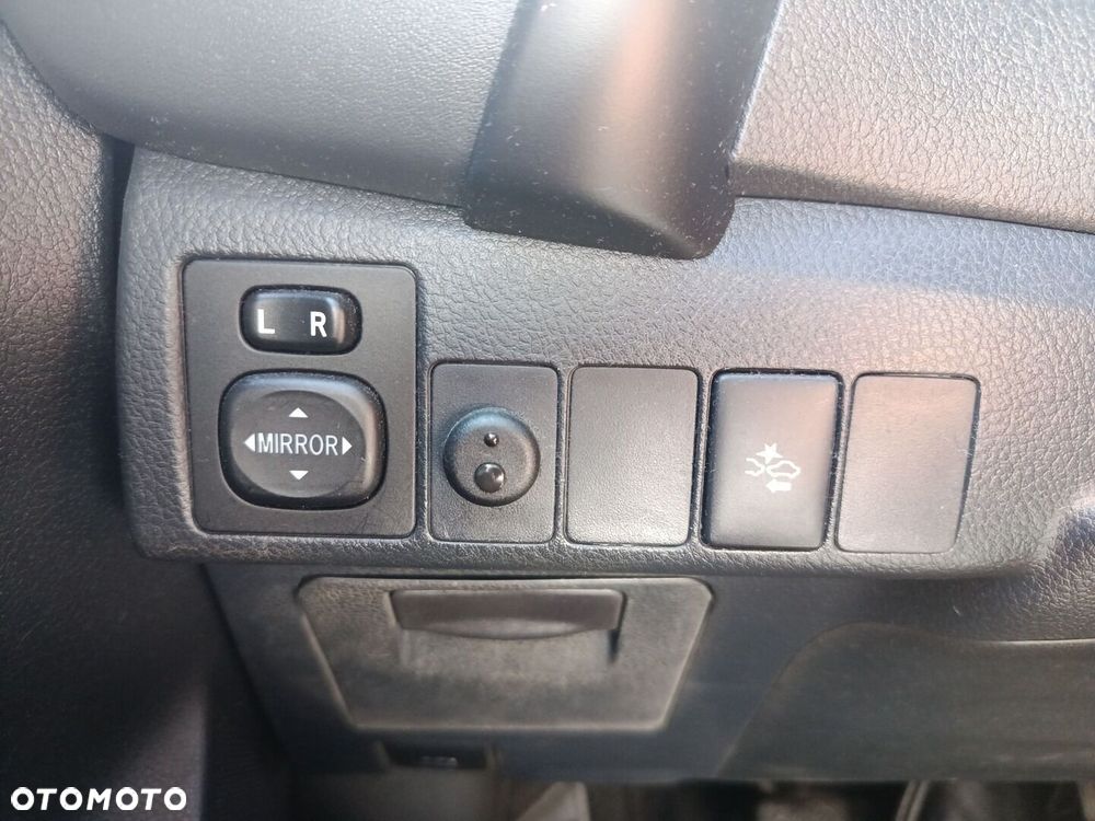 Toyota Corolla - 20