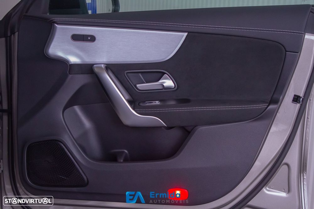 Mercedes-Benz CLA 250 - 35