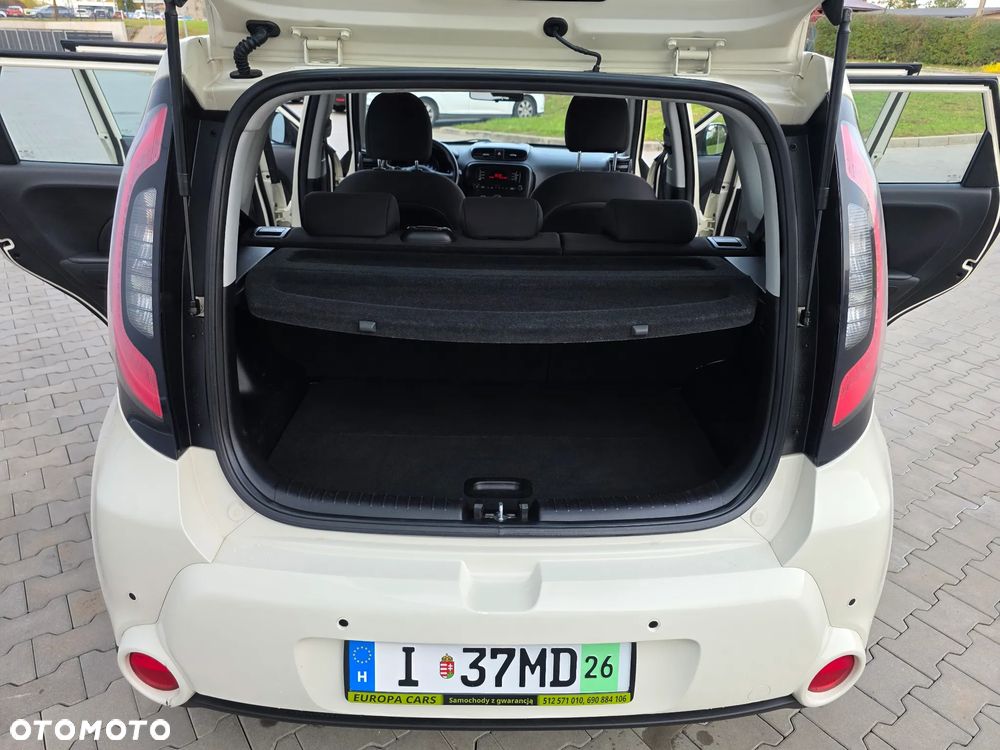 Kia Soul 1.6 GDI White&Red Edition - 34