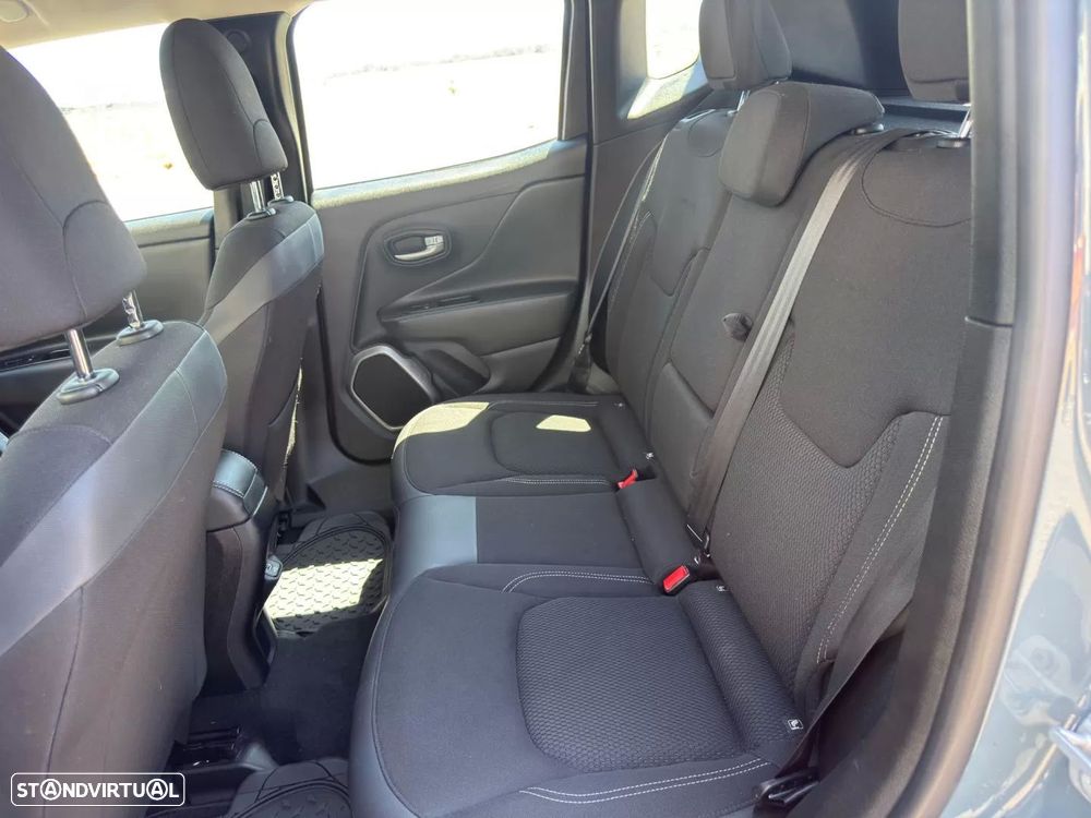 Jeep Renegade 1.0 T Limited - 16
