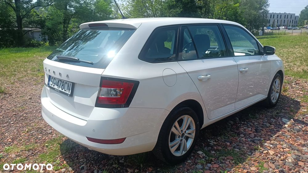 Skoda Fabia 1.0 TSI Essence - 5