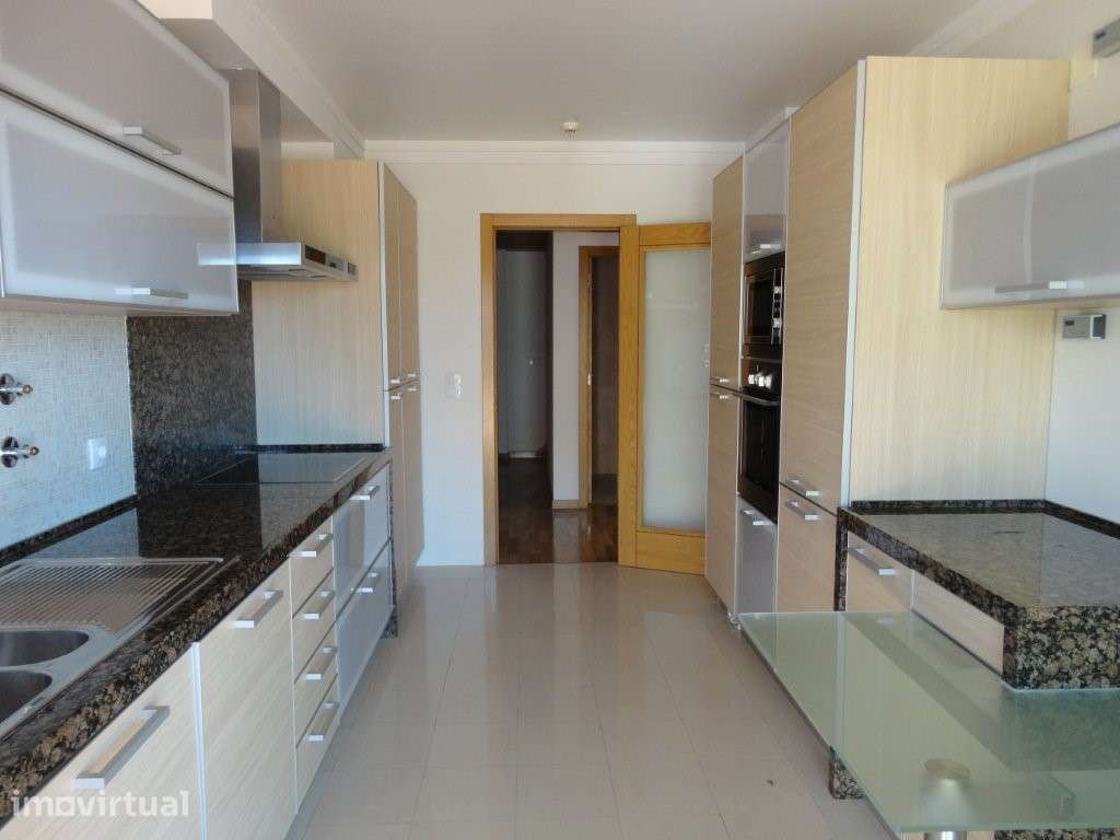 T3 Duplex com vista para o rio Tejo - Grande imagem: 4/57