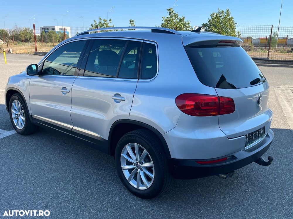 Volkswagen Tiguan 2.0 TDI SCR BlueMotion Technology Lounge Sport & Style - 13