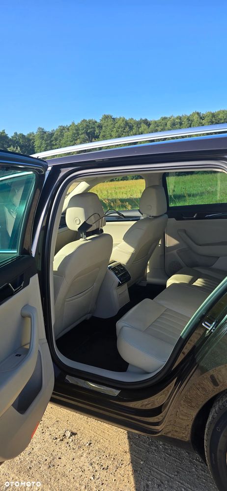 Skoda Superb 2.0 TDI L&K DSG - 24