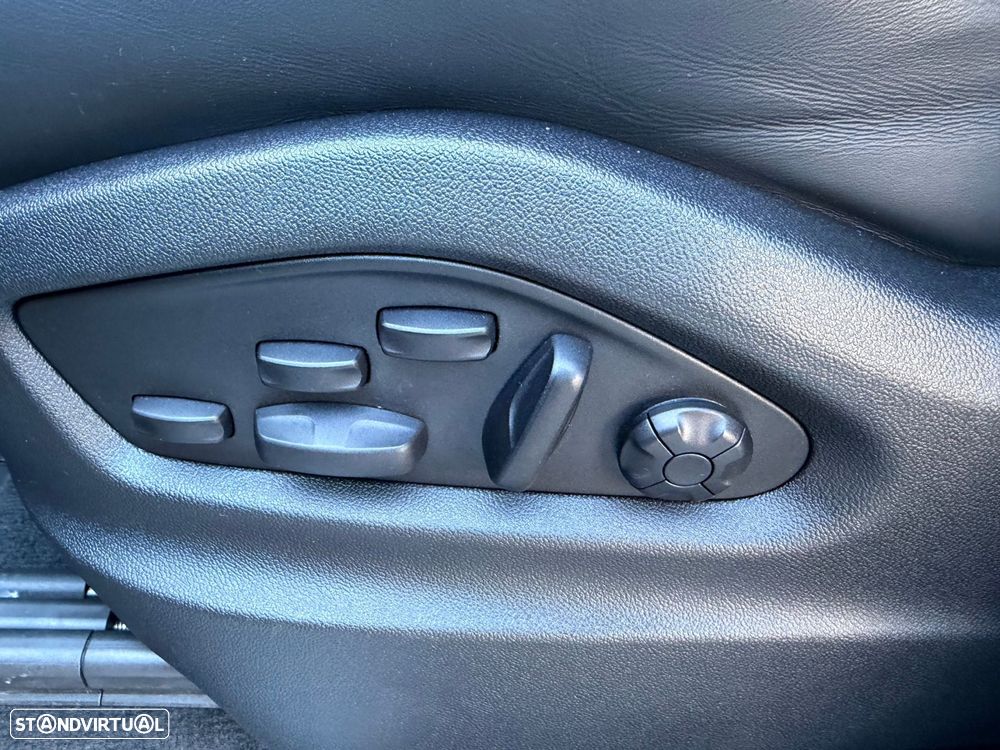 Porsche Cayenne Coupé E-Hybrid Platinum Edition - 35