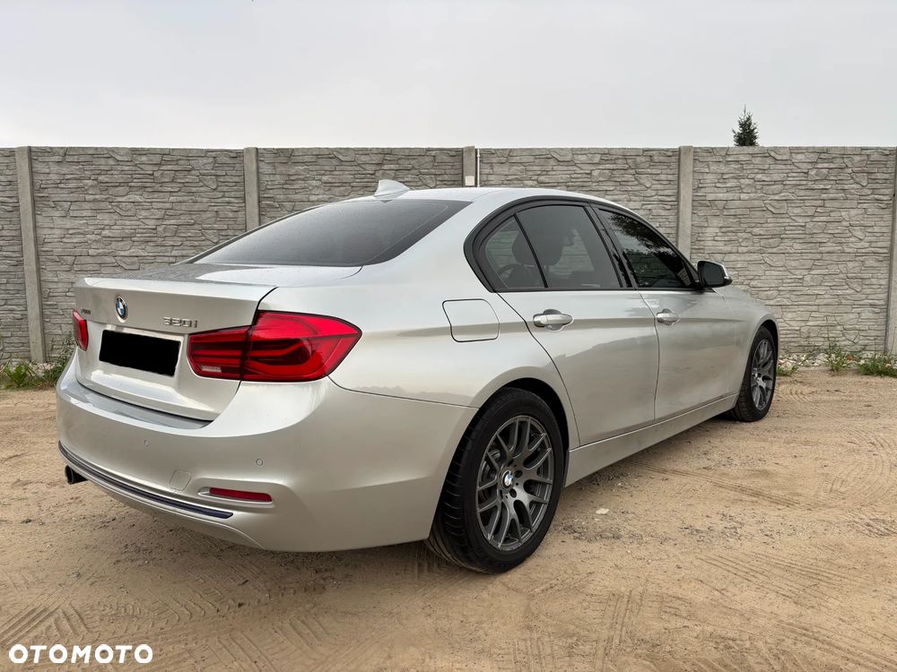 BMW Seria 3 320i xDrive Edition Luxury Line Purity - 6