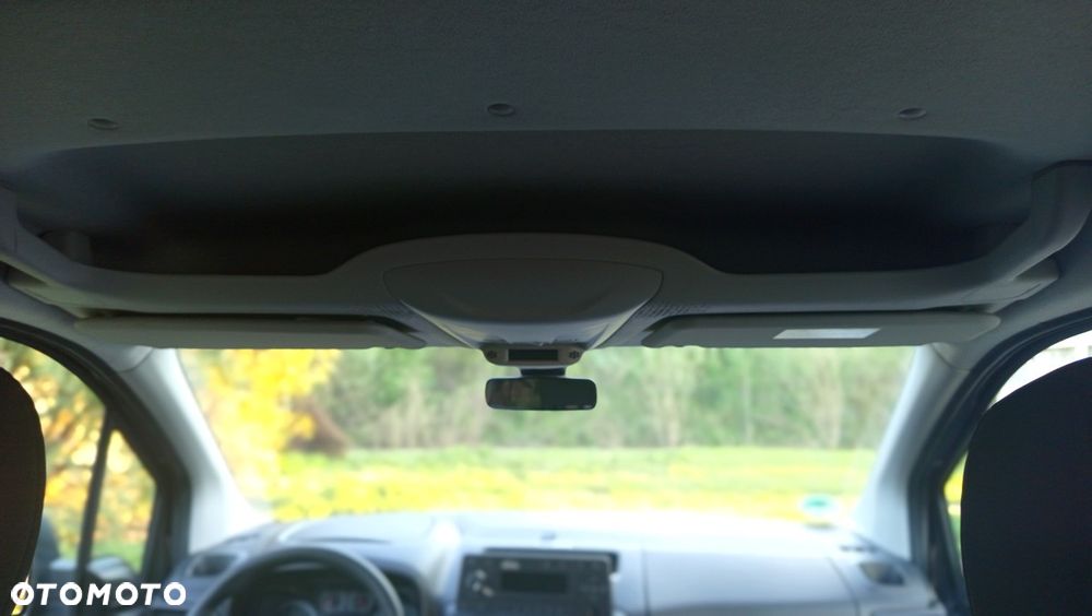 Opel Combo XL 1.2 Turbo Essentia S&S - 24