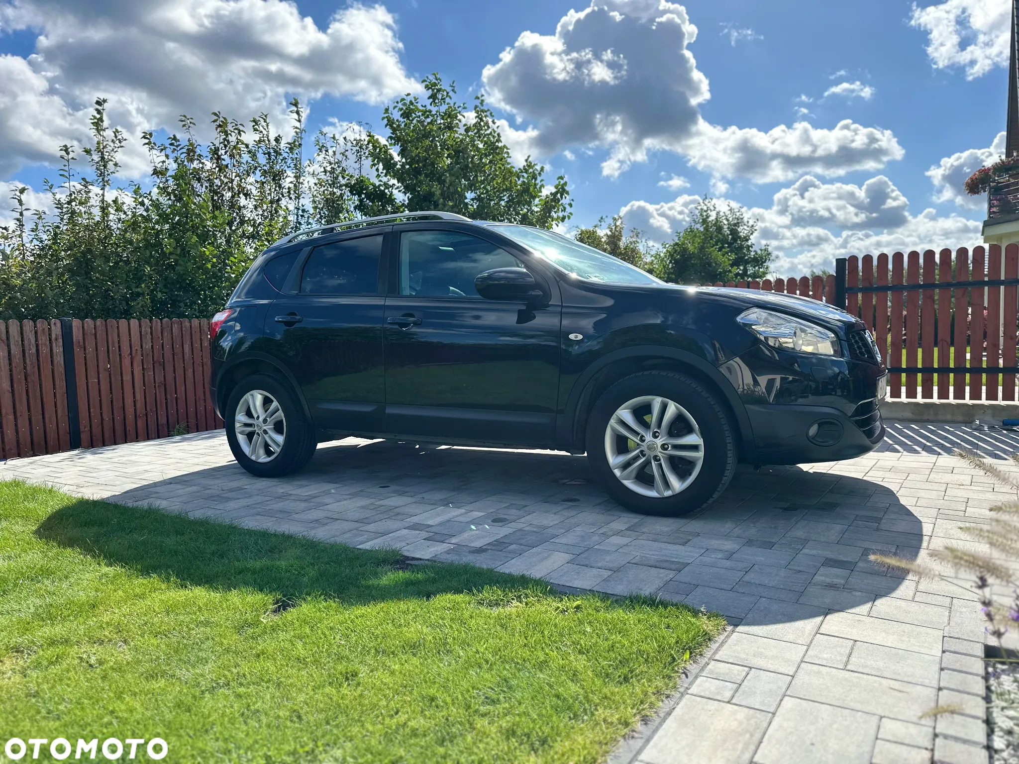 Nissan Qashqai 2.0 dCi 4x4 Tekna Premium - 4