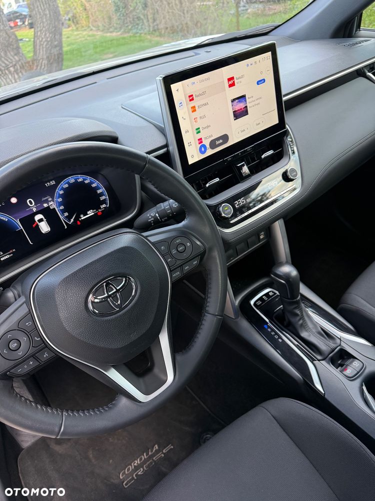 Toyota Corolla Cross - 13