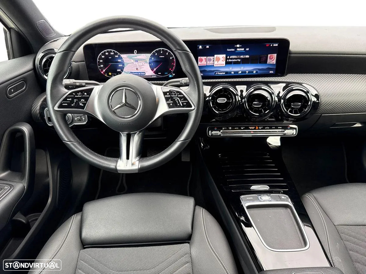 Mercedes-Benz A 200 Standard - 12