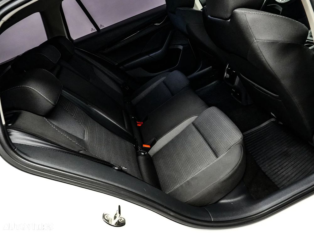 Skoda Octavia 2.0 TDI Style - 17