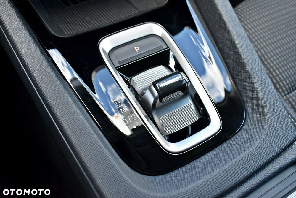 Skoda Octavia 1.5 TSI mHEV Selection DSG - 25