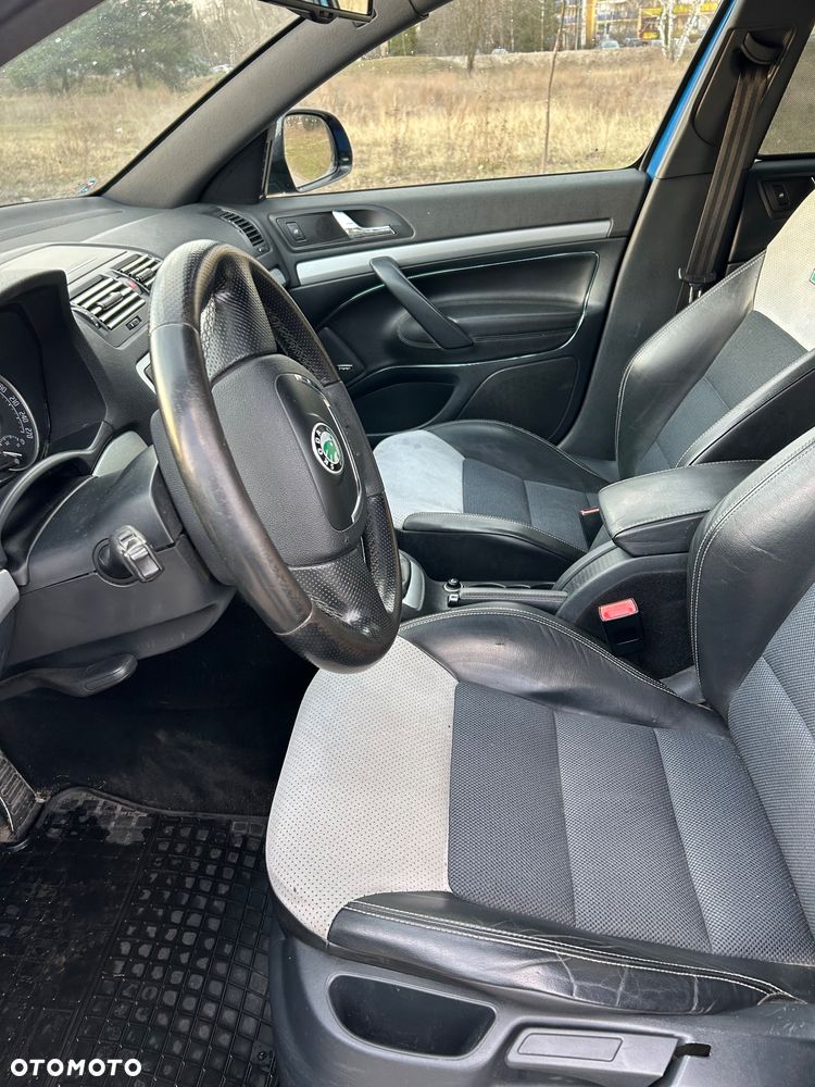 Skoda Octavia 2.0 TSI RS - 15