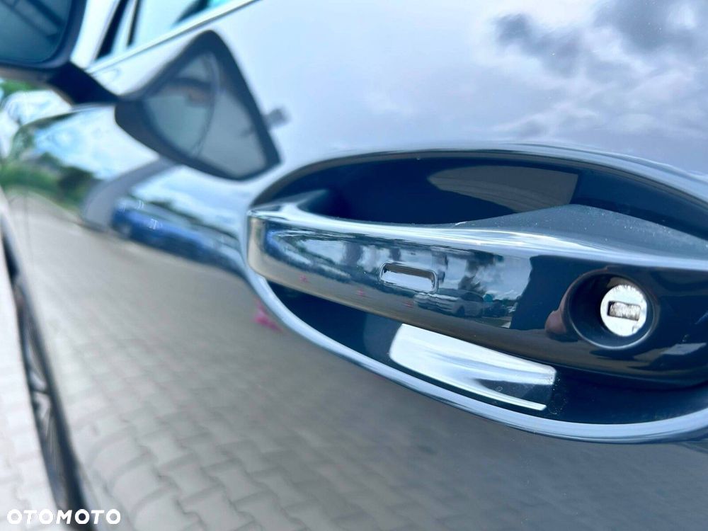Volkswagen Tiguan - 8