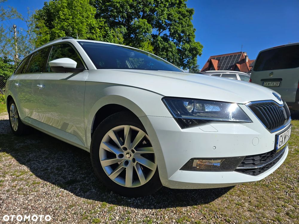 Skoda Superb 2.0 TDI DSG Ambition - 3