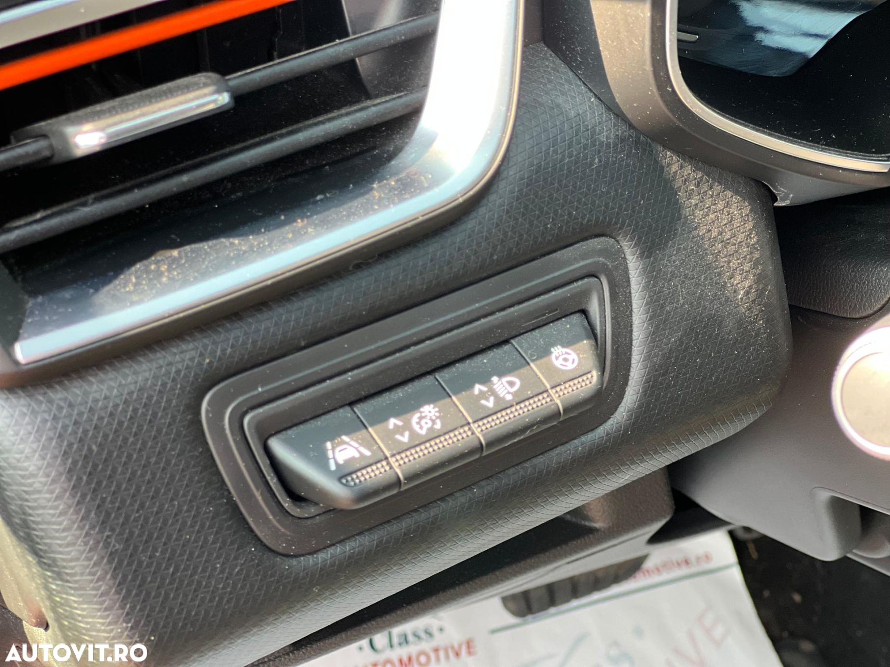 Renault Clio V TCe EDC FAP Intens - 17