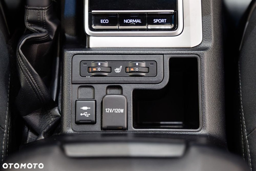 Toyota Land Cruiser - 31