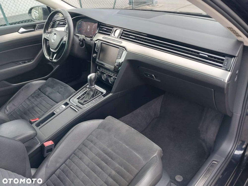 Volkswagen Passat 2.0 TDI Bi-Turbo BMT 4Mot Highline DSG - 15