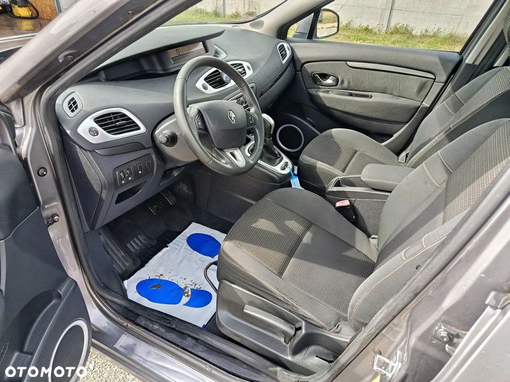 Renault Scenic - 9
