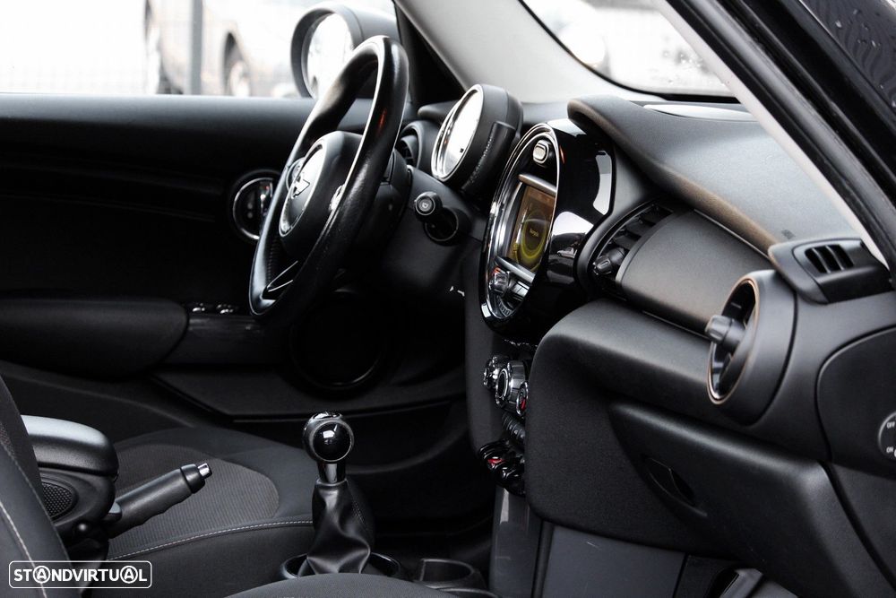 MINI 5 Portas One - 22