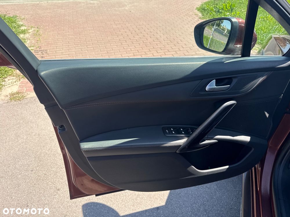 Peugeot 508 RXH 2.0 HDi HYbrid4 - 19