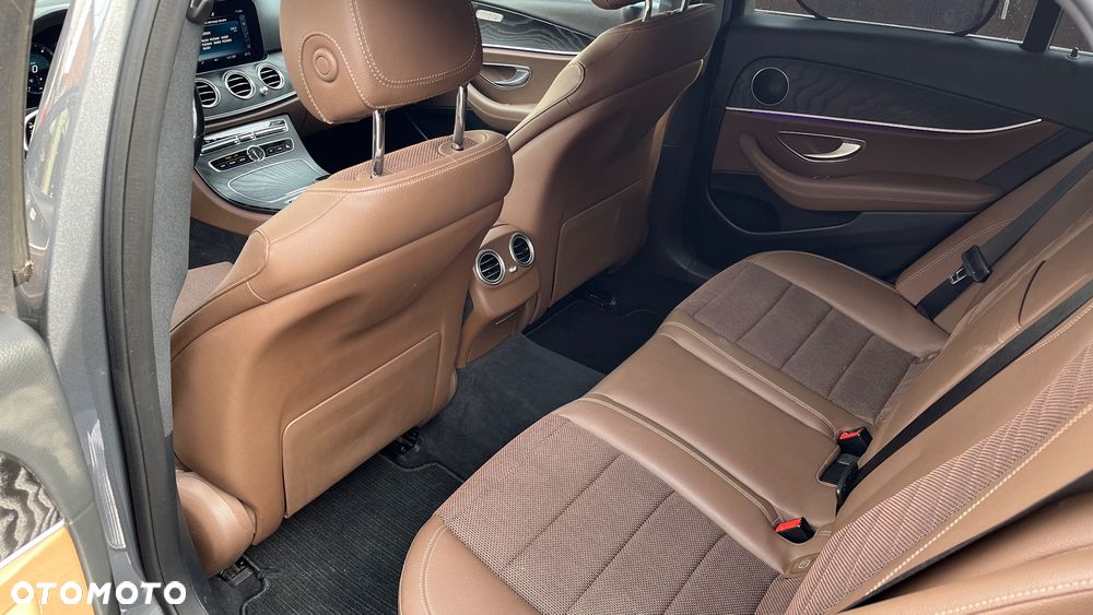 Mercedes-Benz Klasa E 220 d 9G-TRONIC - 8