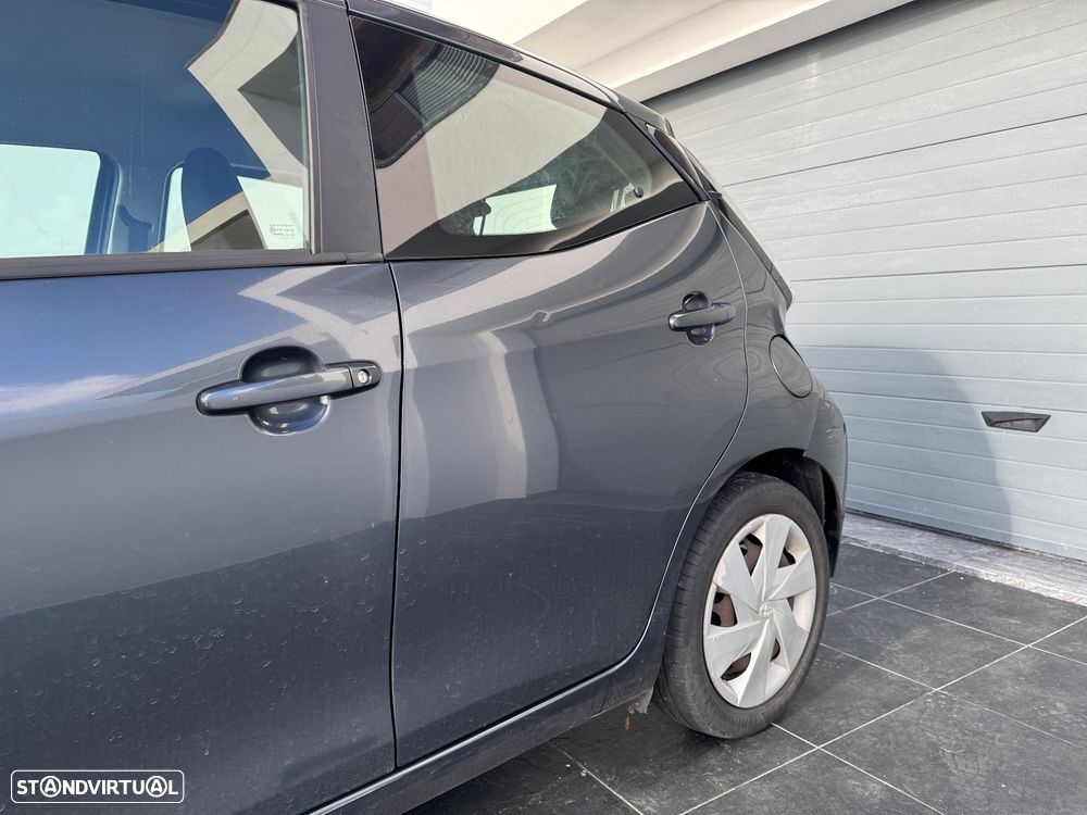 Toyota Aygo 1.0 - 3