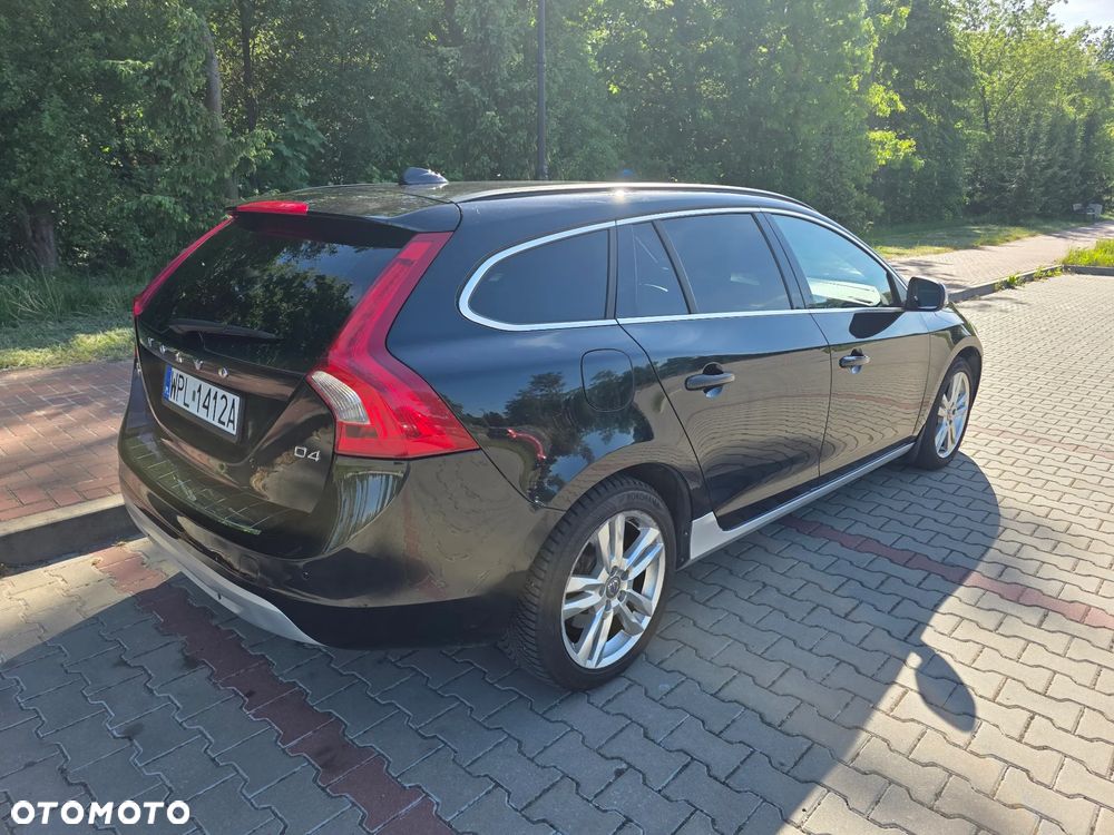 Volvo V60 D4 Geartronic Momentum - 4