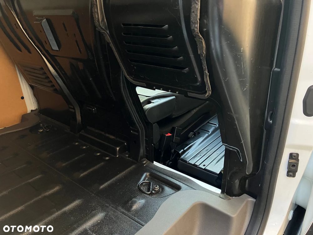 Ford TRANSIT CONNECT - 10