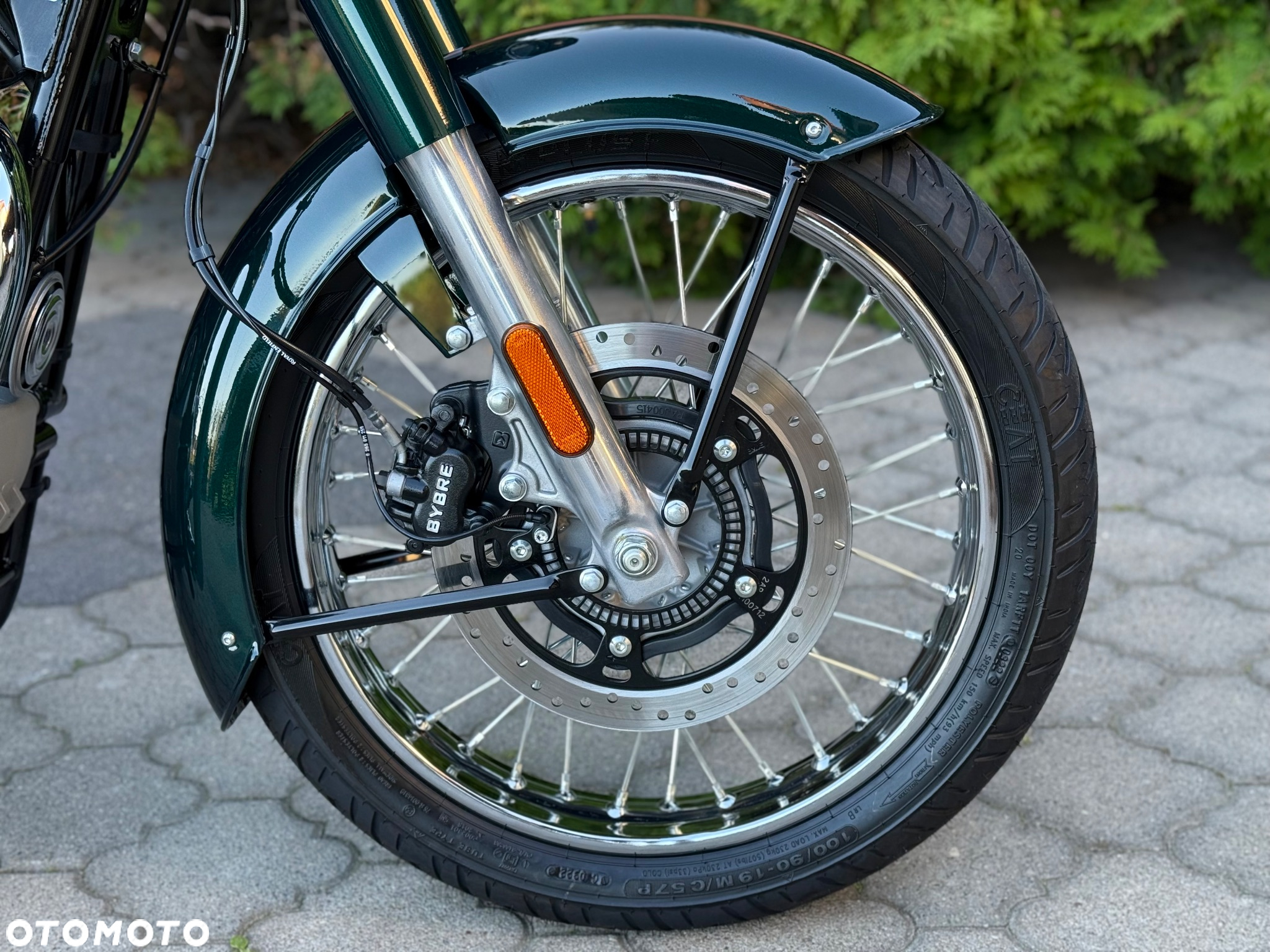 Royal Enfield Classic - 11