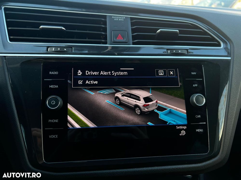 Volkswagen Tiguan - 30