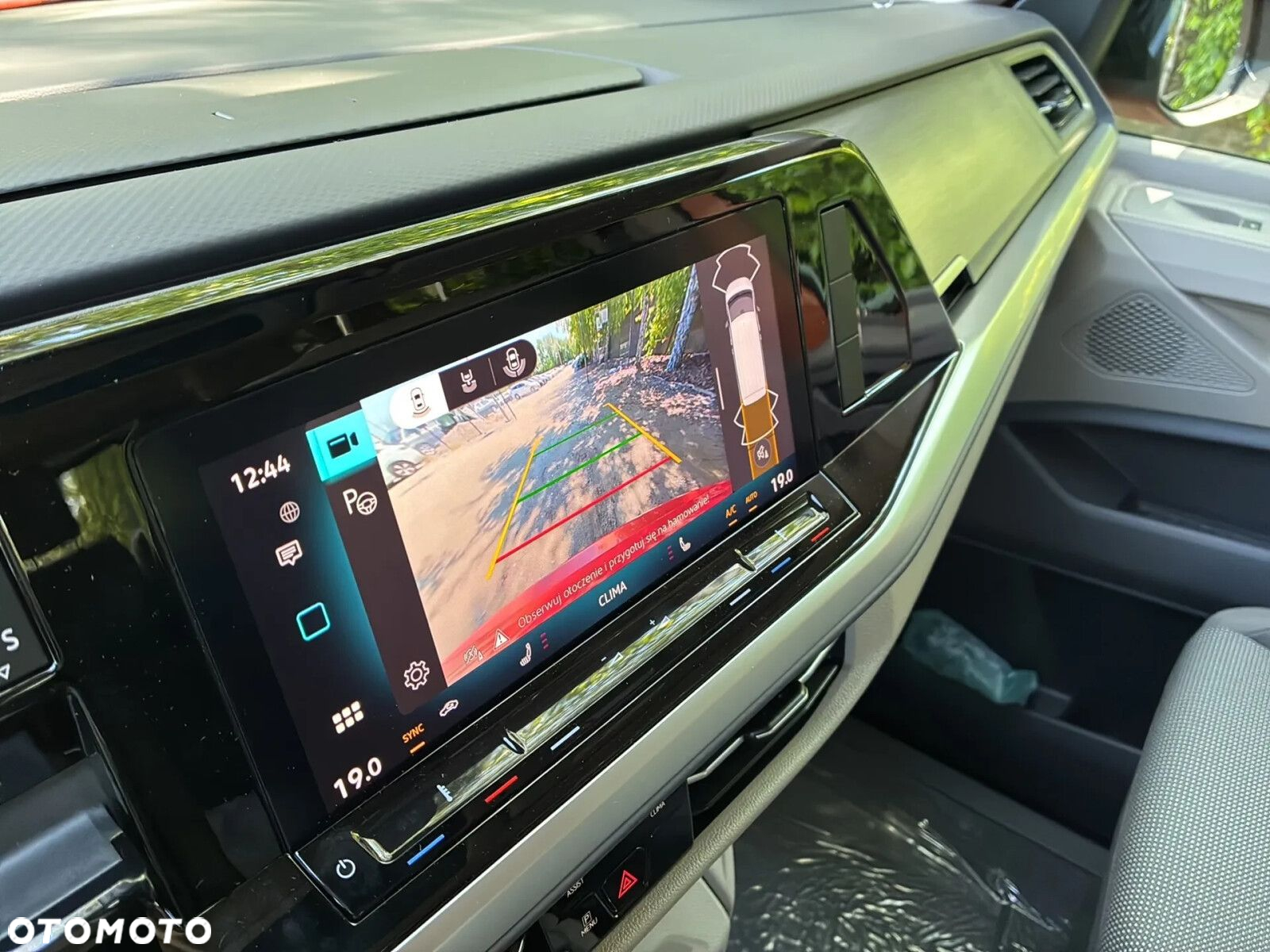 Volkswagen Multivan 2.0 TSI L2 Edition DSG - 24