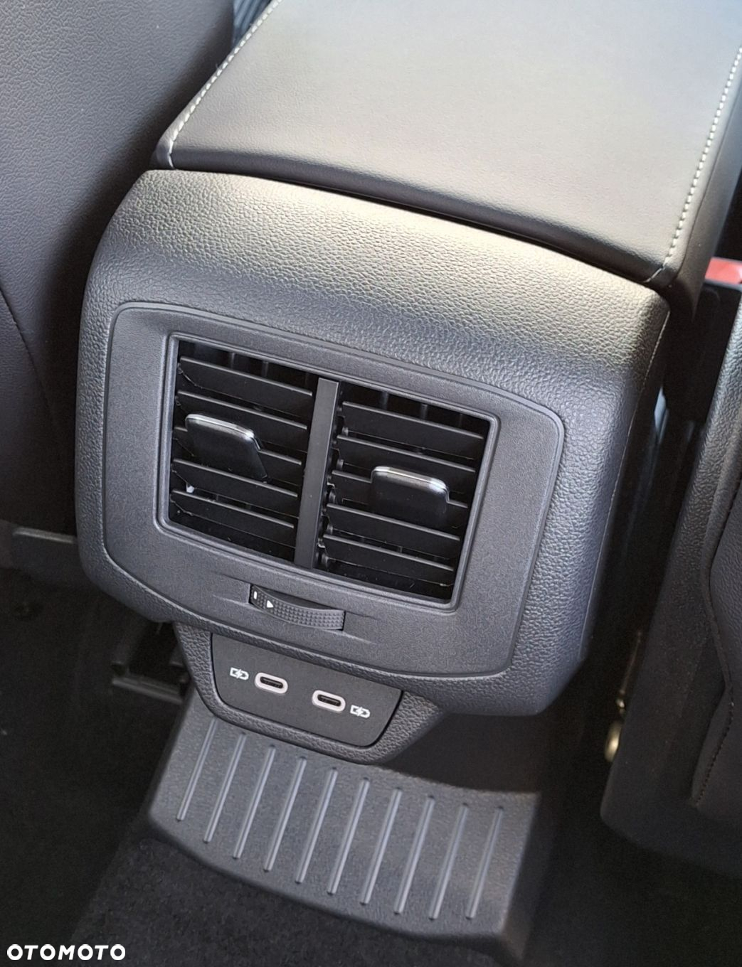 Volkswagen T-Roc - 20
